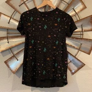 Black cactus tee